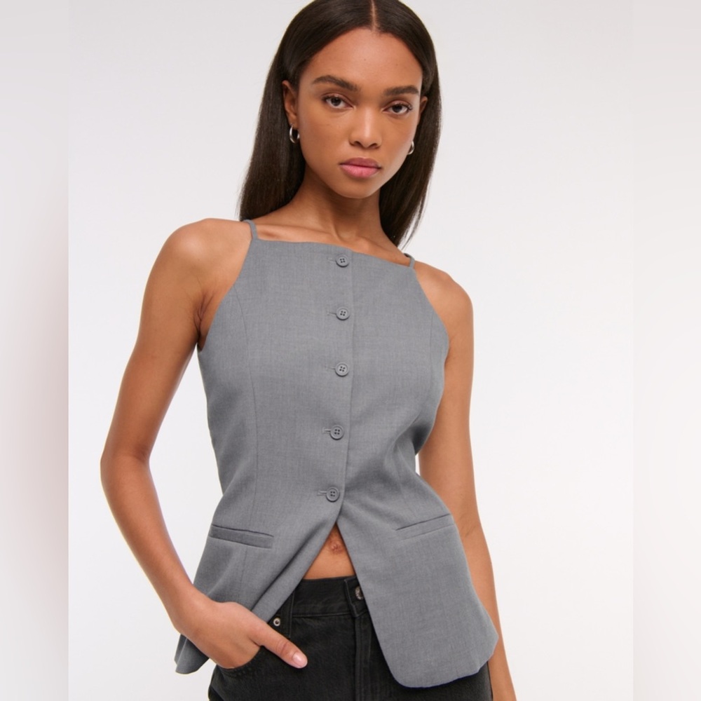 NWOT Abercrombie & Fitch Gray Apron Vest Top